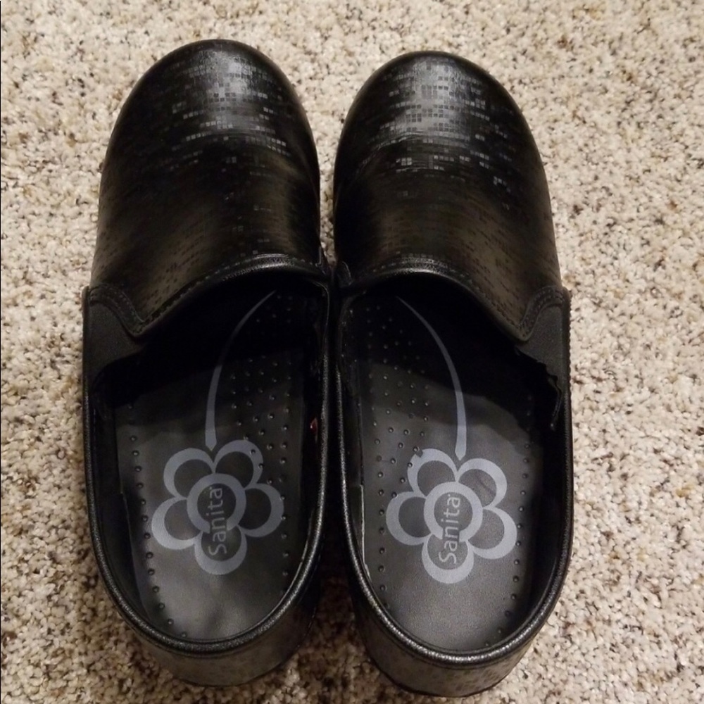 Sanita Clogs EUC